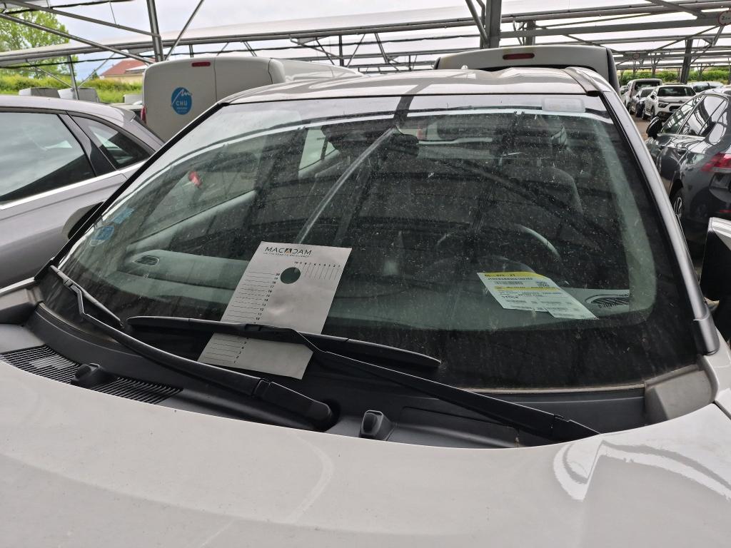 TOYOTA  2023