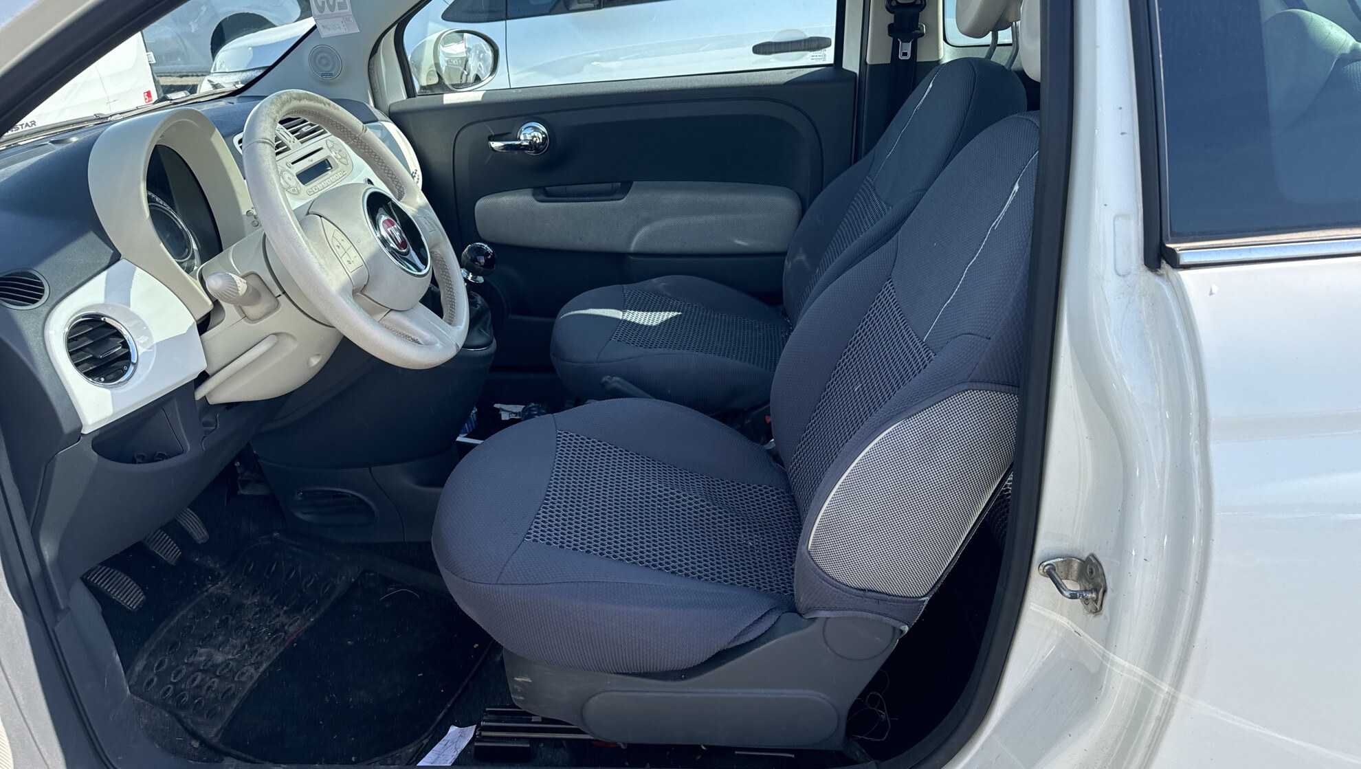 FIAT  2011