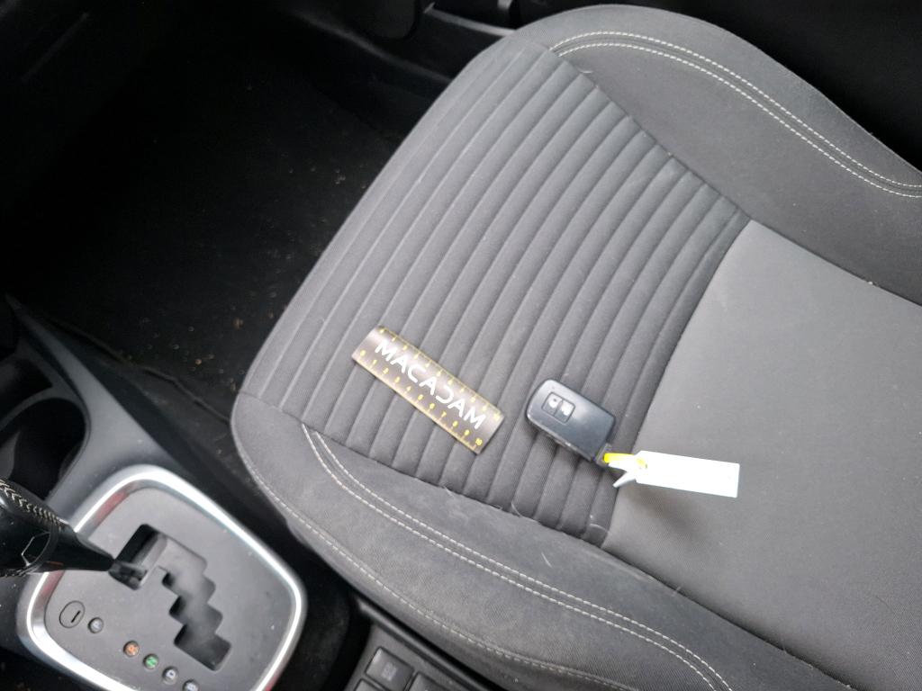 TOYOTA  2019