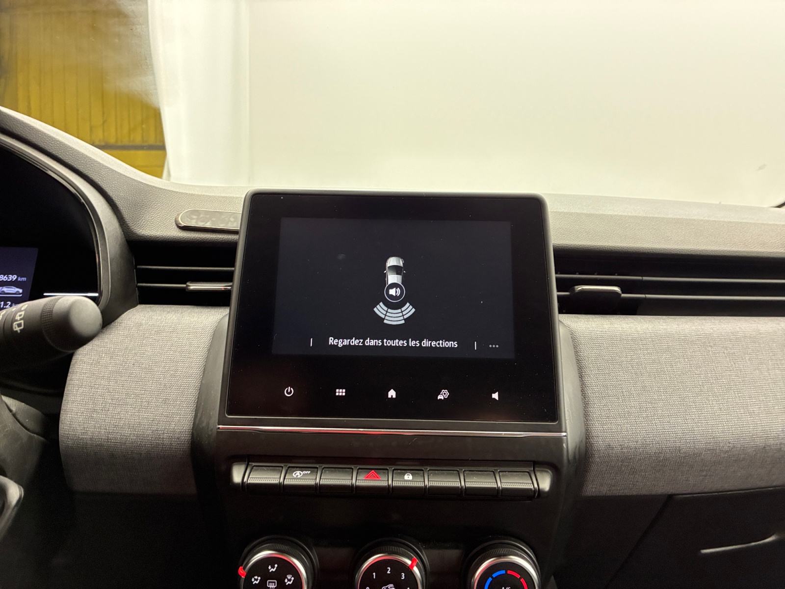 RENAULT Clio SCe 65 2023