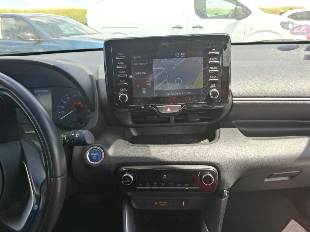 TOYOTA  2021
