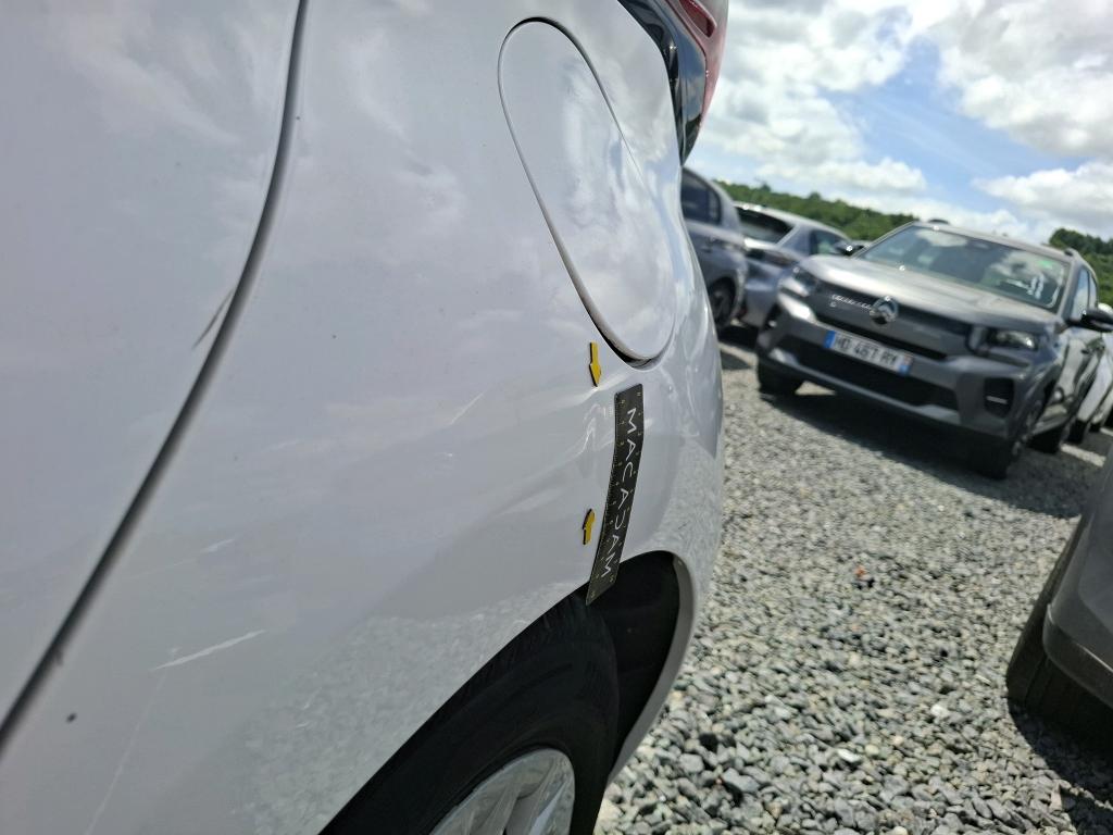 TOYOTA  2021