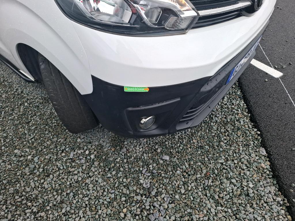 TOYOTA  2022