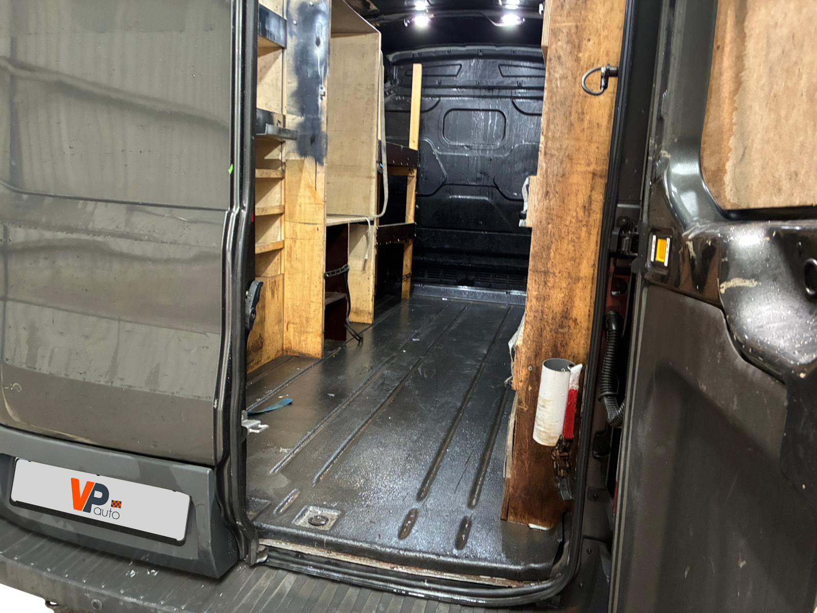 FORD TRANSIT FOURGON T330 L3H2 2.0 TDCI 130 TREND BUSINESS 2018