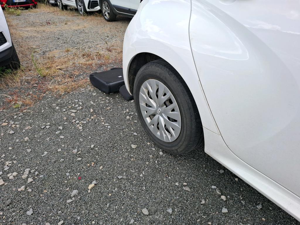 TOYOTA  2022