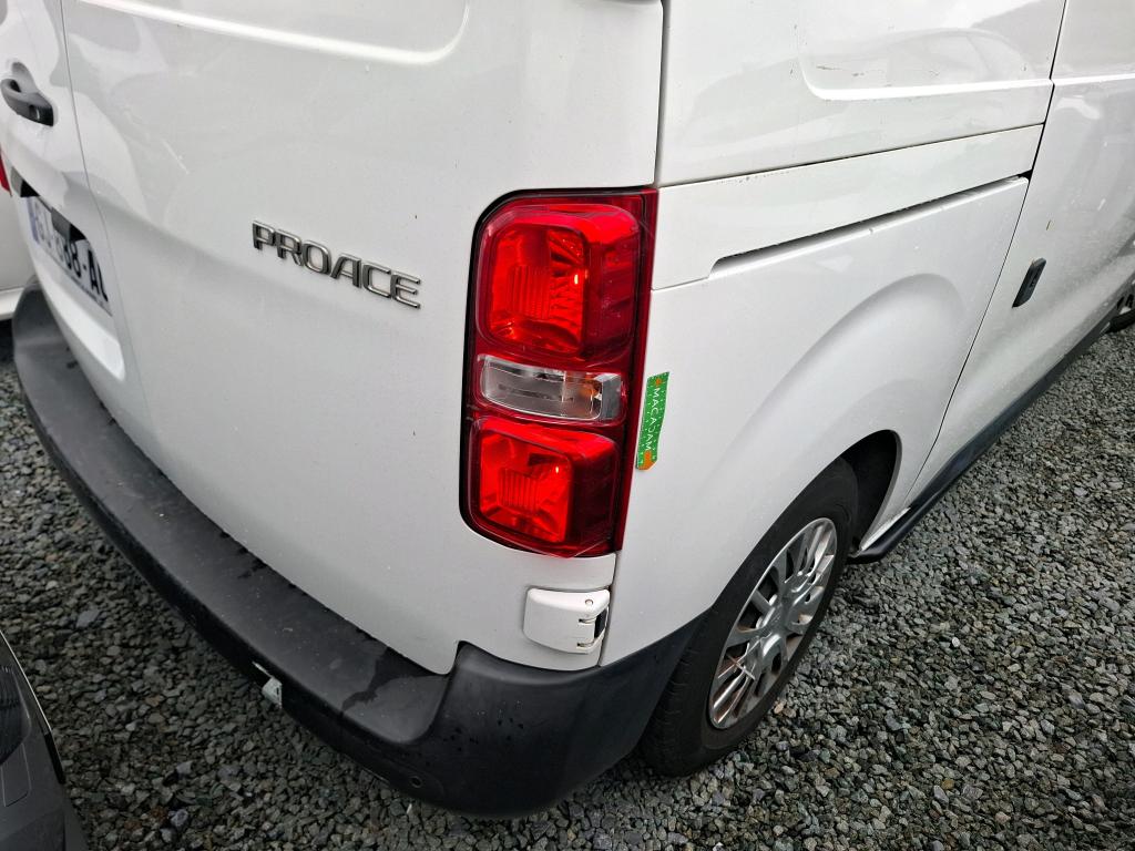TOYOTA  2022
