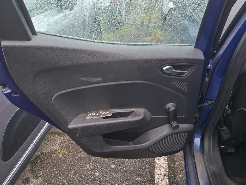 RENAULT RENAULT CLIO SOCIETE BLUE DCI 85 AIR NAV 2020