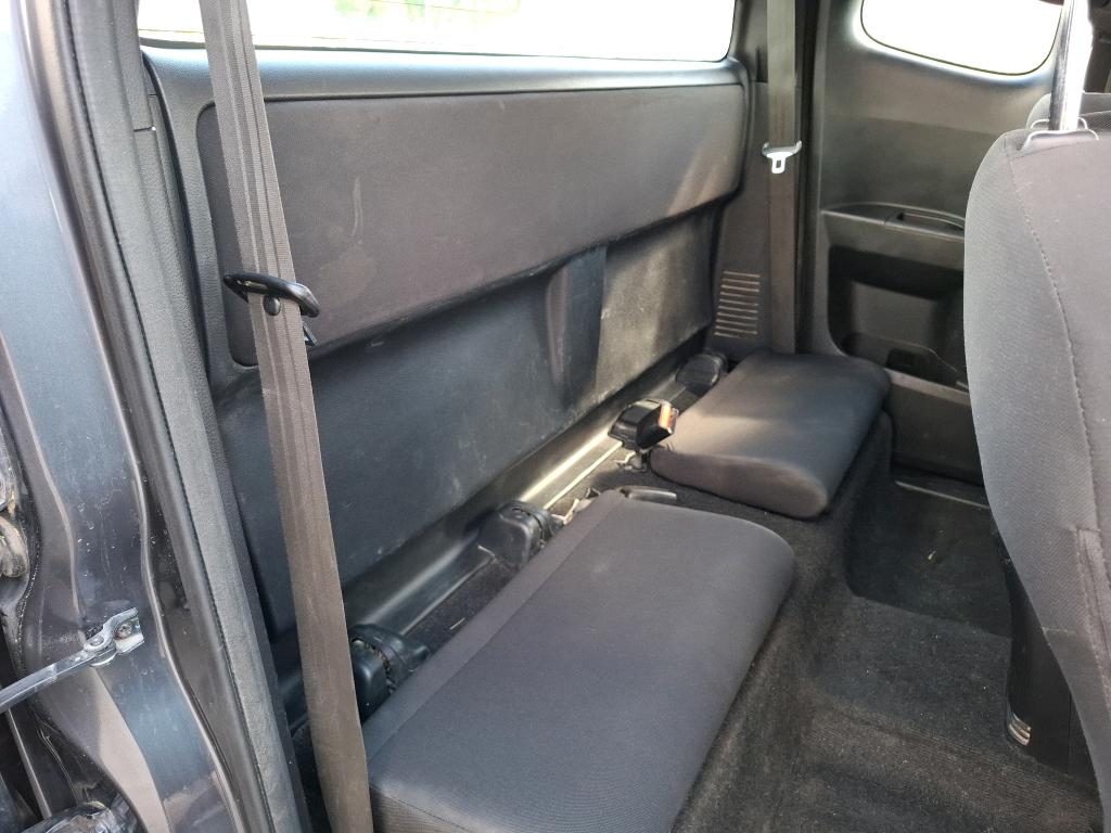 ISUZU  2022