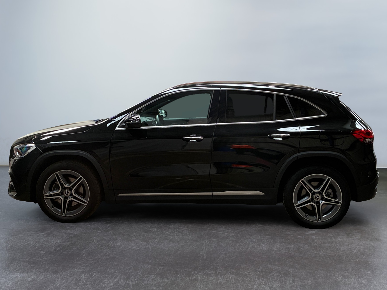 MERCEDES GLA 250 e 8G-DCT AMG Line 2023