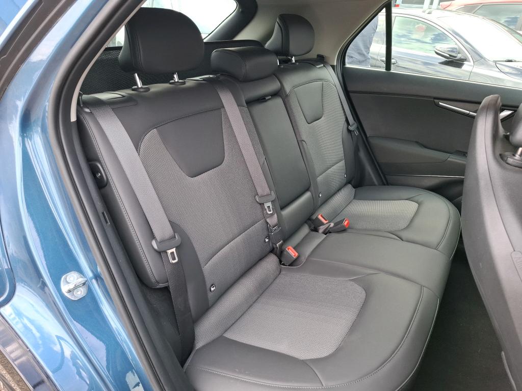 KIA  2023