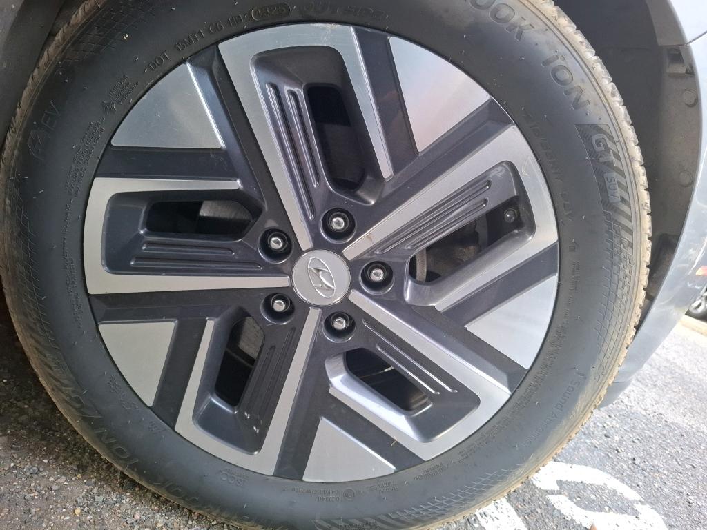 HYUNDAI  2022