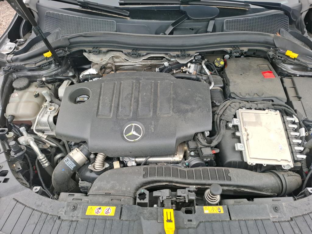 MERCEDES MERCEDES GLA II 200 d 8G-DCT AMG Line 2023