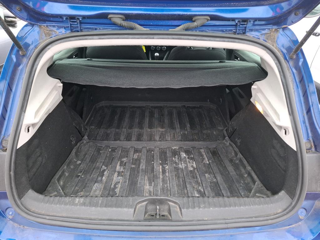 RENAULT RENAULT CLIO SOCIETE BLUE DCI 85 AIR NAV 2020
