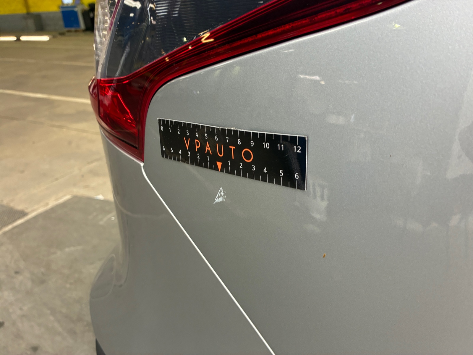 NISSAN  2019