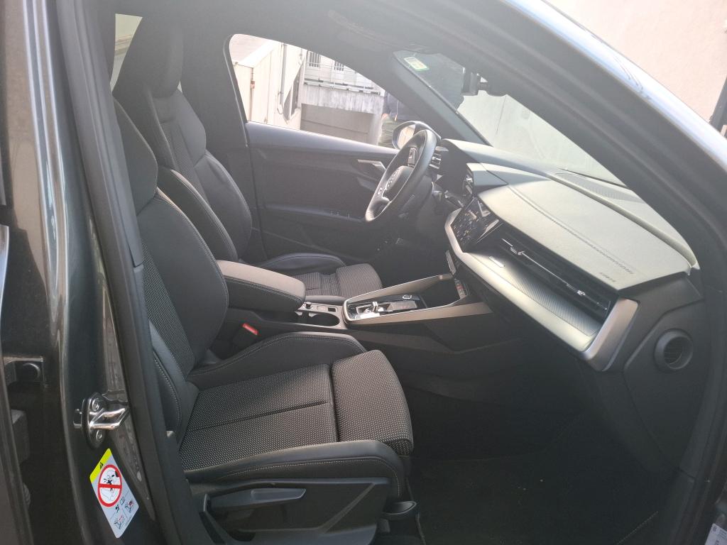 AUDI AUDI A3/S3 A3 SPORTBACK 40 TFSIe 204 S tronic 6 Line 2023