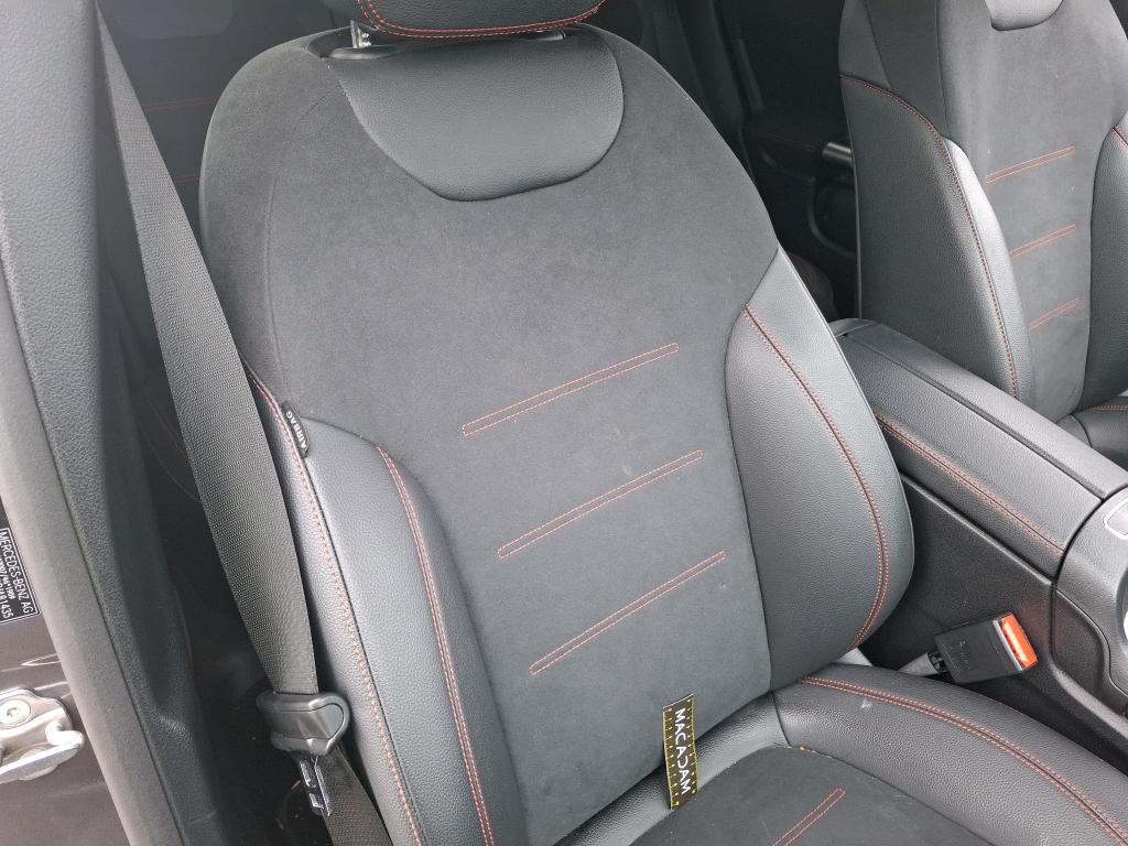 MERCEDES MERCEDES GLA II 200 d 8G-DCT AMG Line 2023