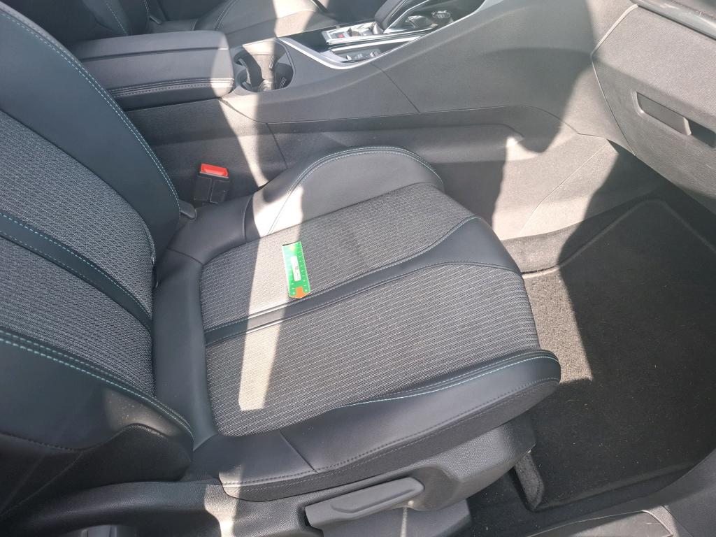 PEUGEOT PEUGEOT 3008 Hybrid 225 e-EAT8 Allure 2022