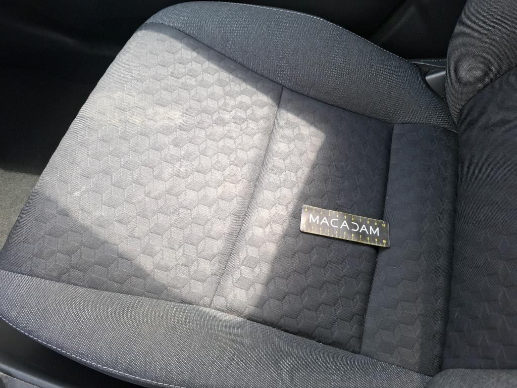 TOYOTA  2021
