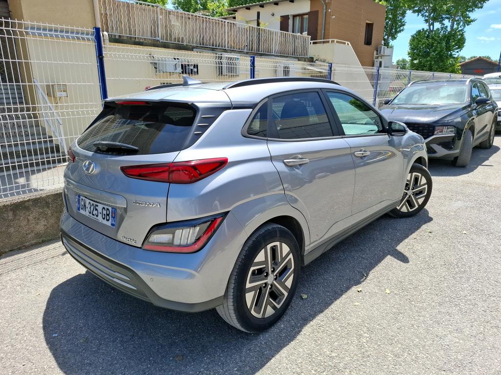 HYUNDAI  2023