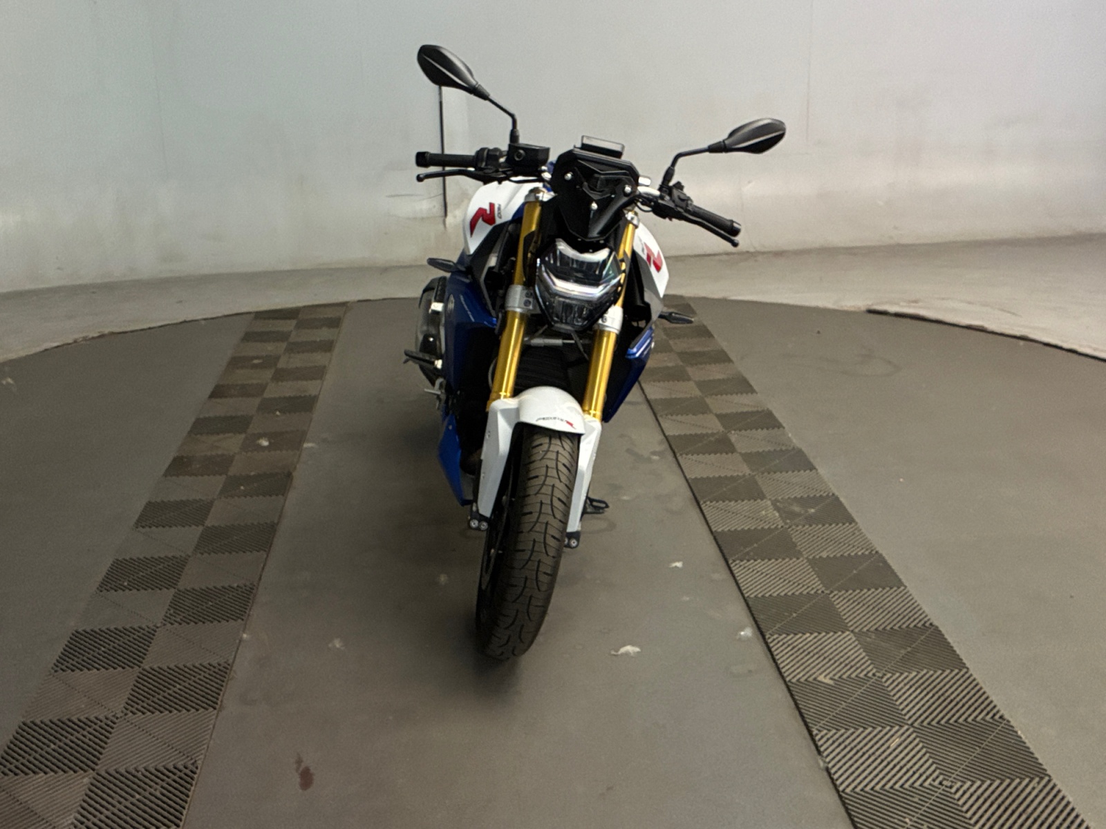 BMW F 900 R A2 2023