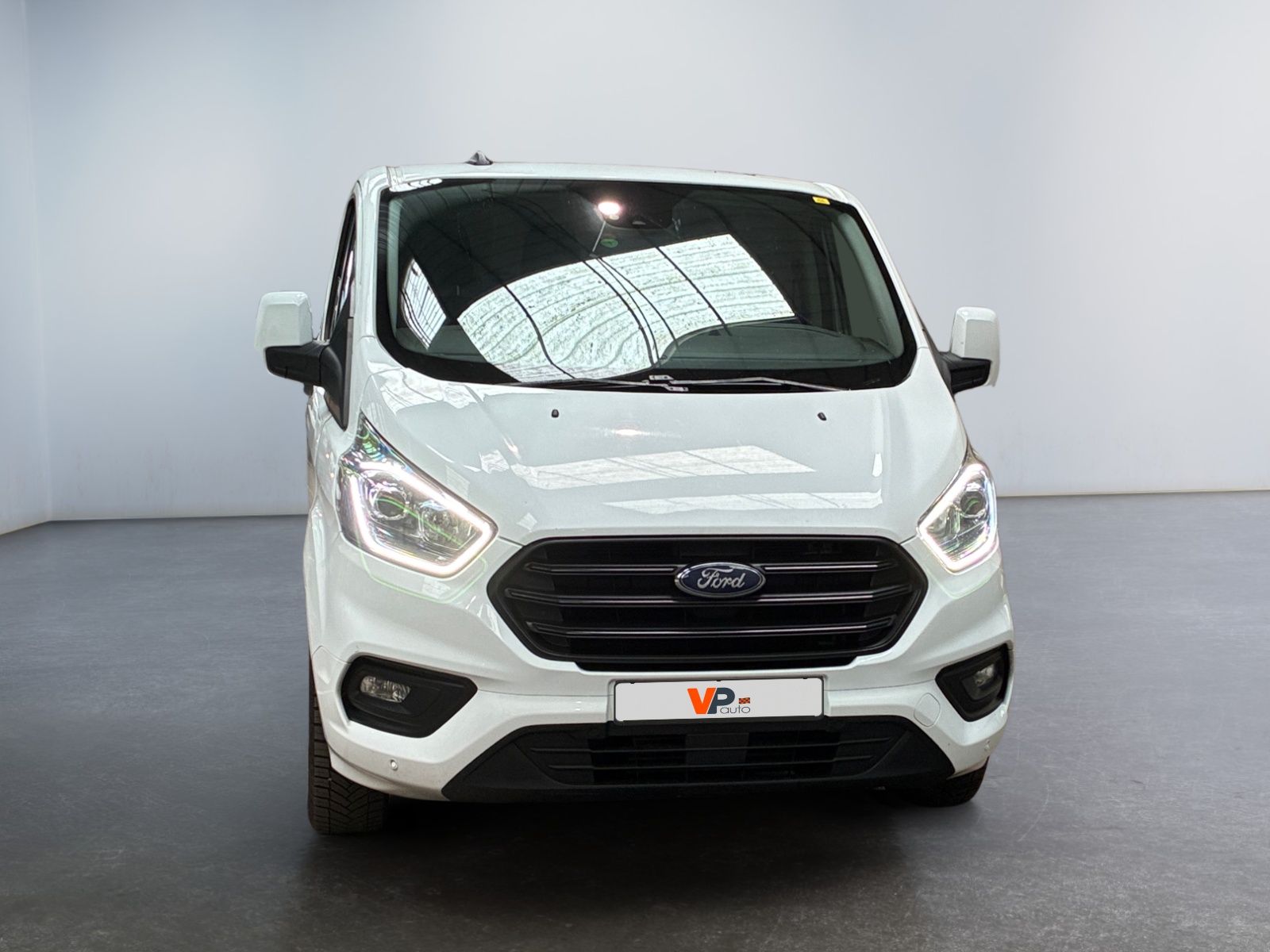 FORD TRANSIT CUSTOM FOURGON 300 L2H1 2.0 ECOBLUE 170 BVA TREND BUSINESS 2023