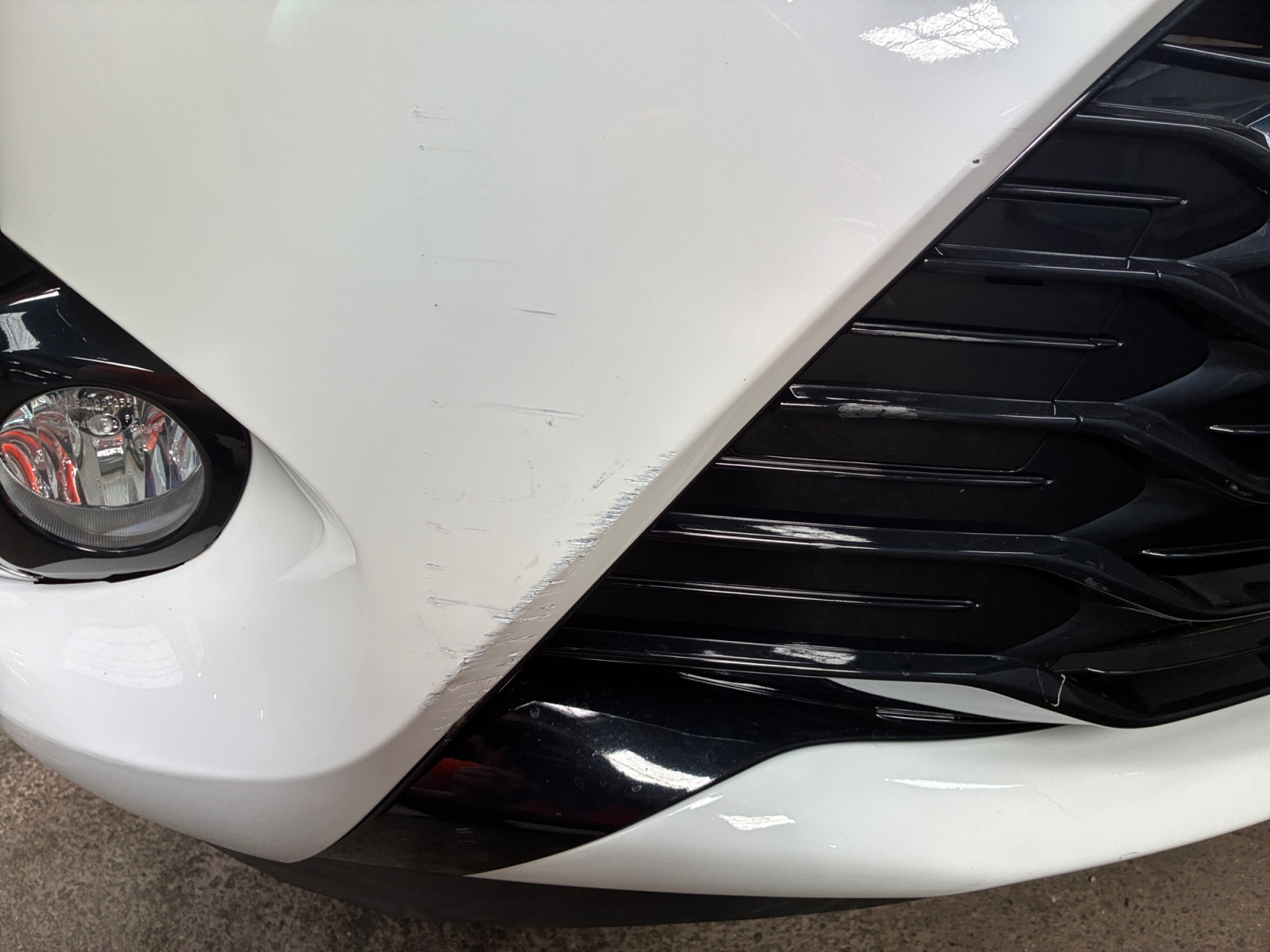 TOYOTA Yaris Hybride 100h Dynamic 2019