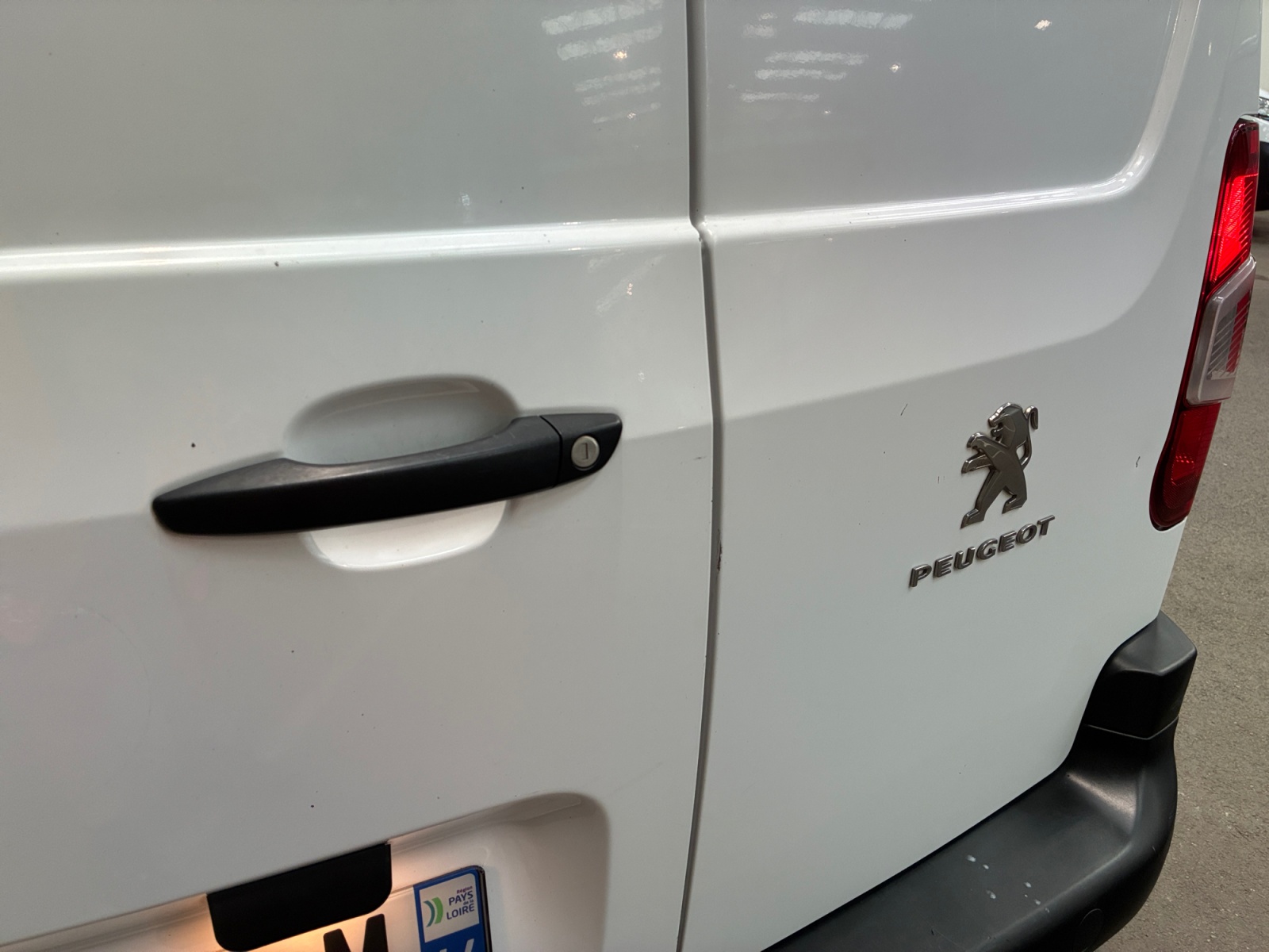 PEUGEOT PARTNER FOURGON STANDARD 650 KG BLUEHDI 100 S&S BVM6 PREMIUM 2022