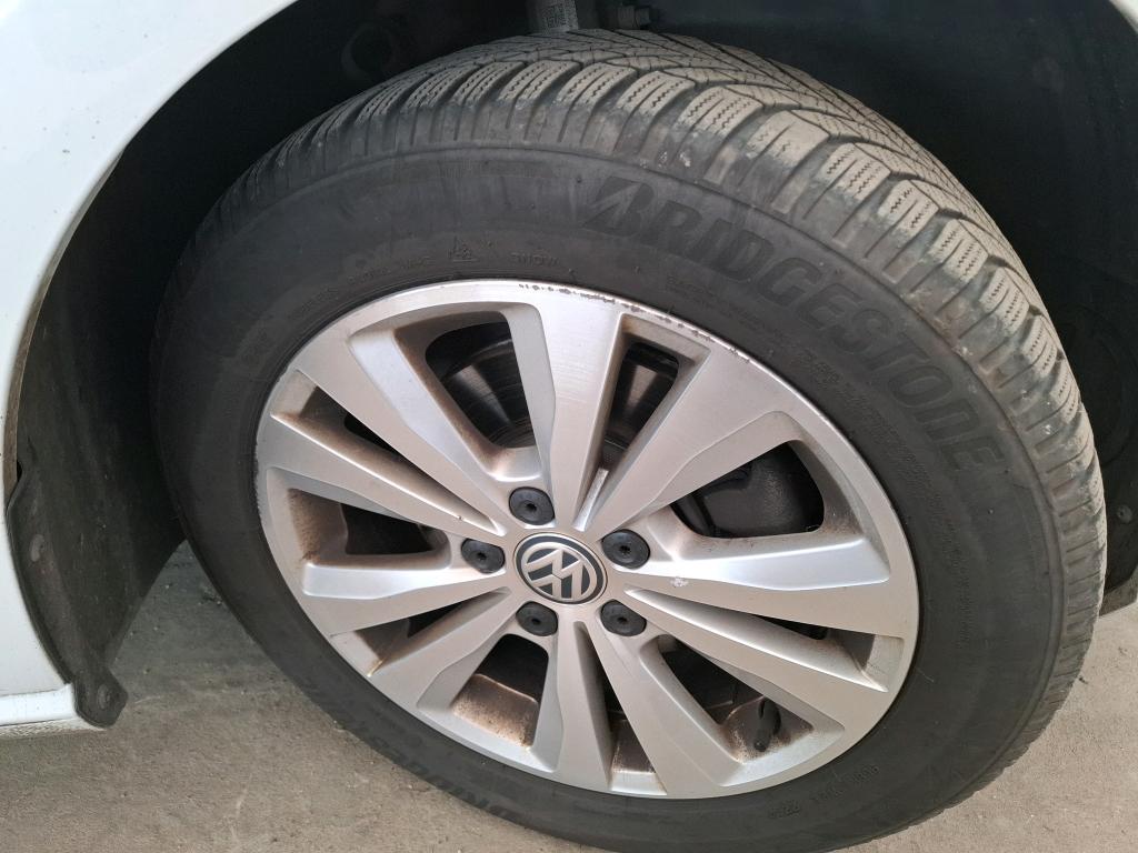 VOLKSWAGEN  2019