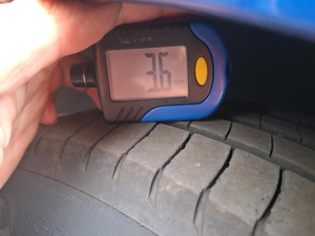 RENAULT RENAULT CLIO SOCIETE BLUE DCI 85 AIR NAV 2020