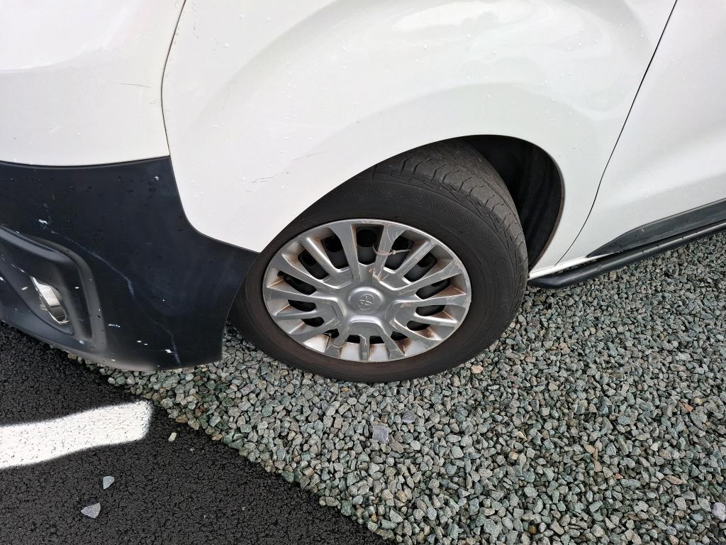 TOYOTA  2022