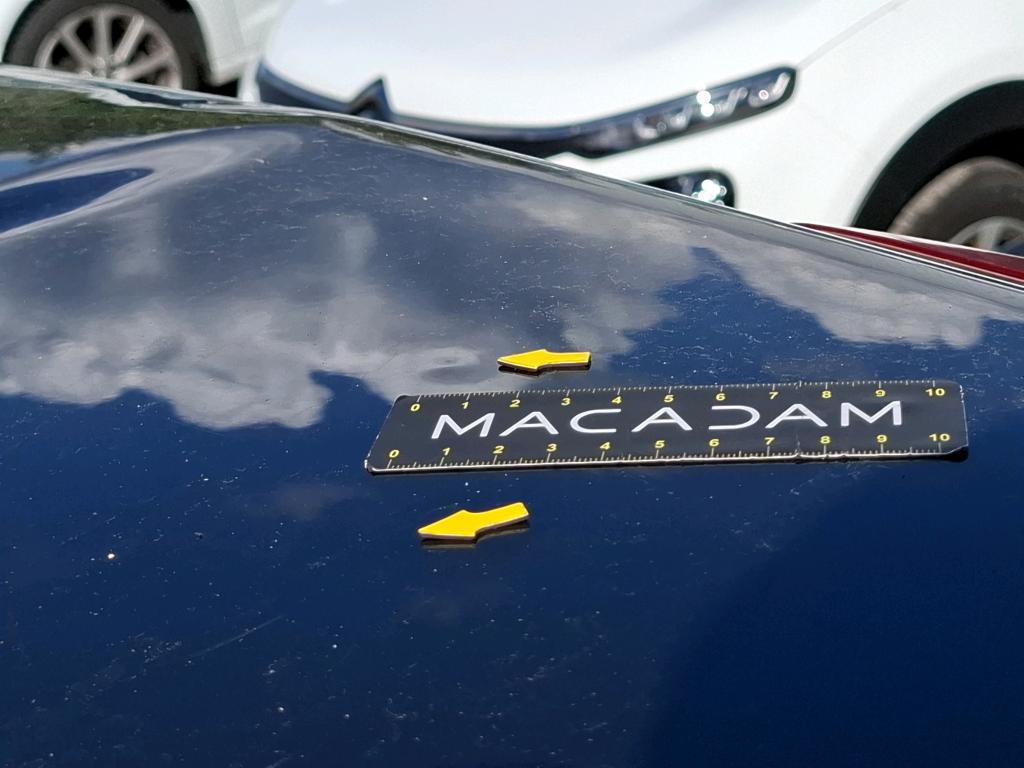 ISUZU  2022