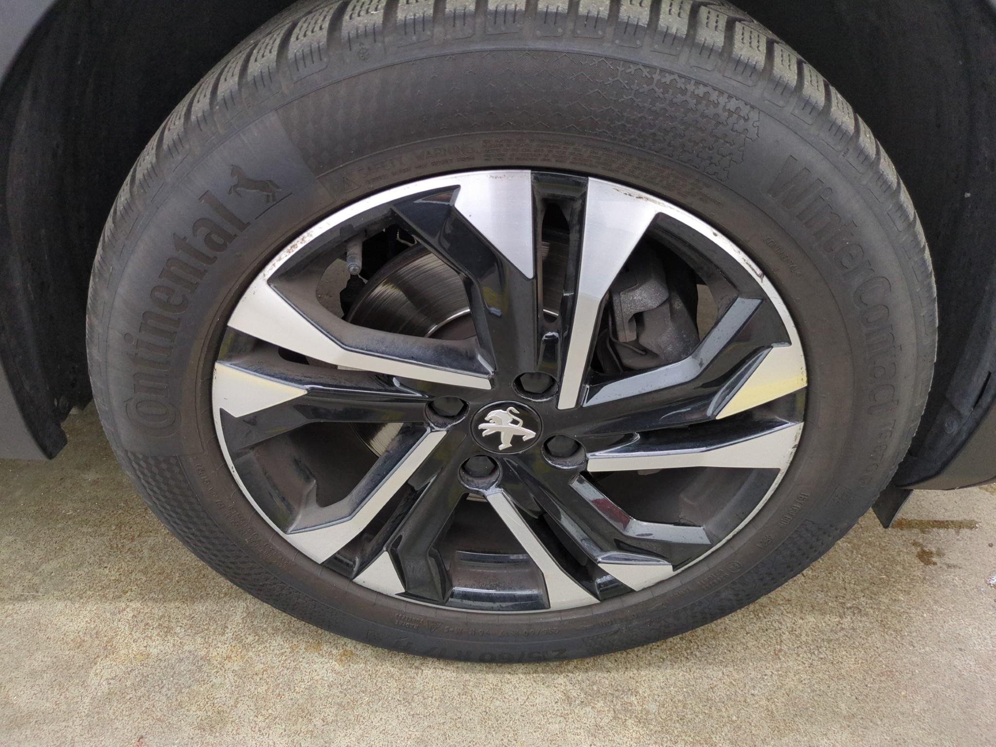 PEUGEOT 2008 BlueHDi 130 S&S EAT8 Allure Pack 2021