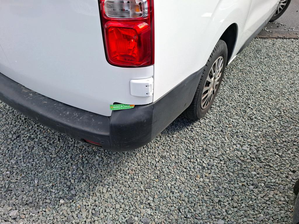 TOYOTA  2022