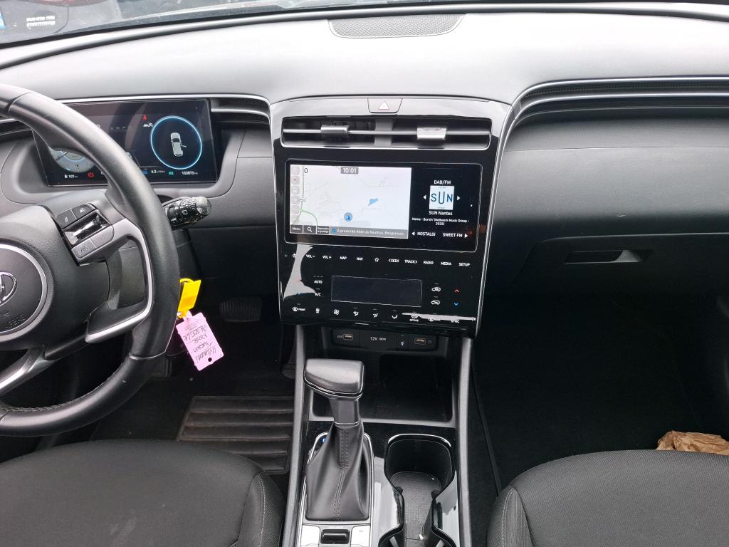 HYUNDAI  2023