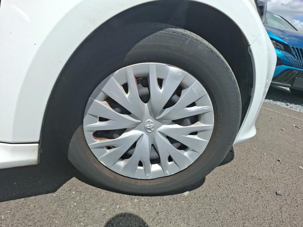TOYOTA  2021