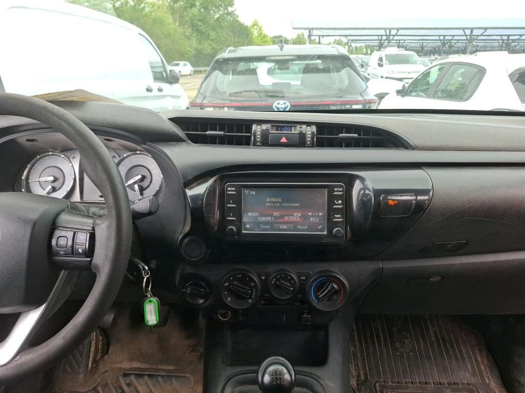 TOYOTA  2021