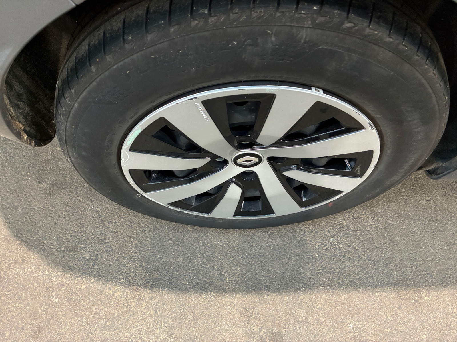 RENAULT Clio E-Tech full hybrid 145 2023