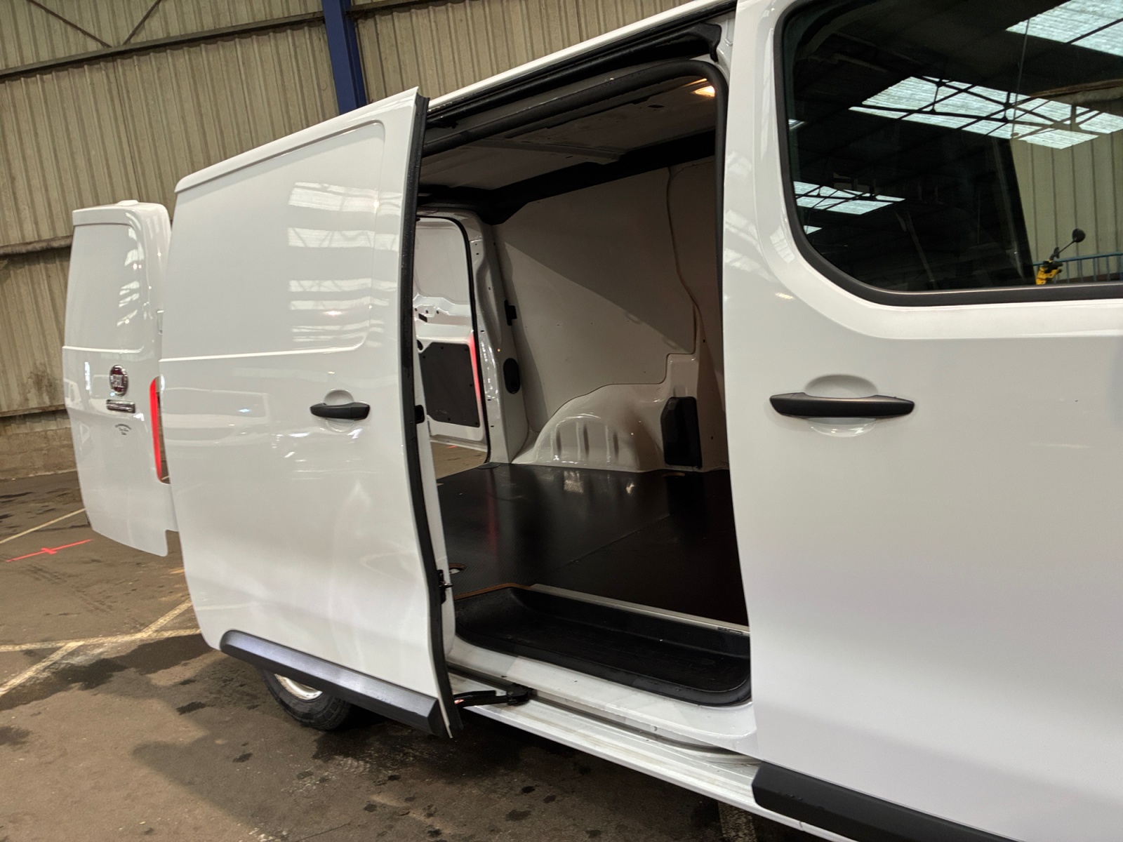 FIAT SCUDO FOURGON E-SCUDO 136 75 KWH M 2022