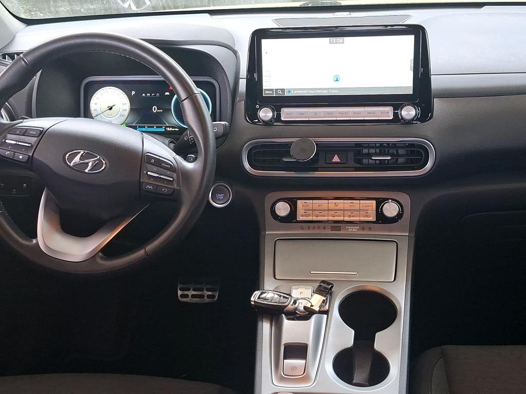 HYUNDAI  2023