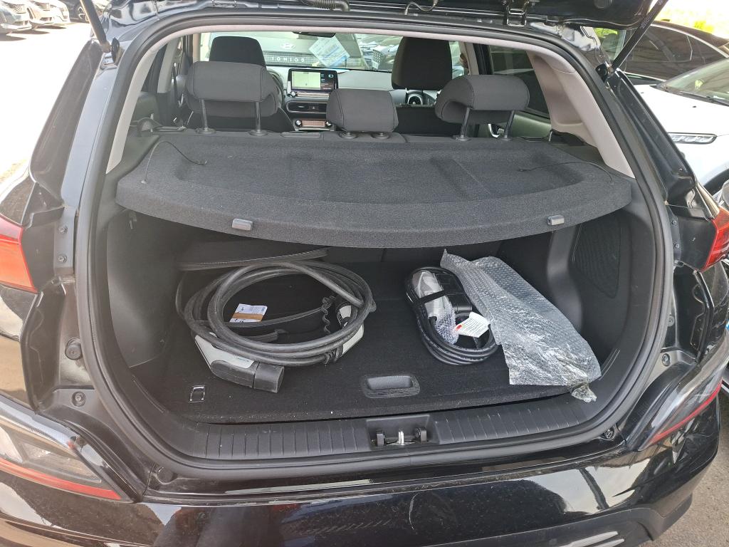 HYUNDAI  2023