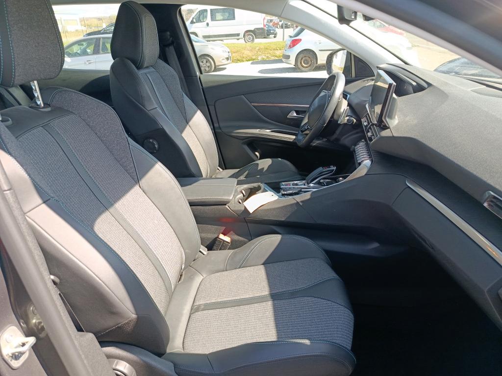PEUGEOT PEUGEOT 3008 Hybrid 225 e-EAT8 Active Pack 2023