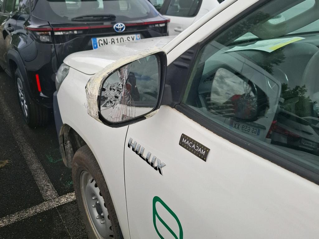 TOYOTA  2021