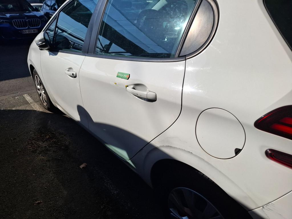 PEUGEOT 208 AFFAIRE PURETECH 82 S&S BVM5 PREMIUM PACK 2019