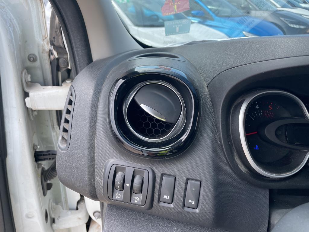 RENAULT RENAULT TRAFIC FOURGON FGN L2H2 1200 KG DCI 145 ENERGY GRAND CONFORT 2021