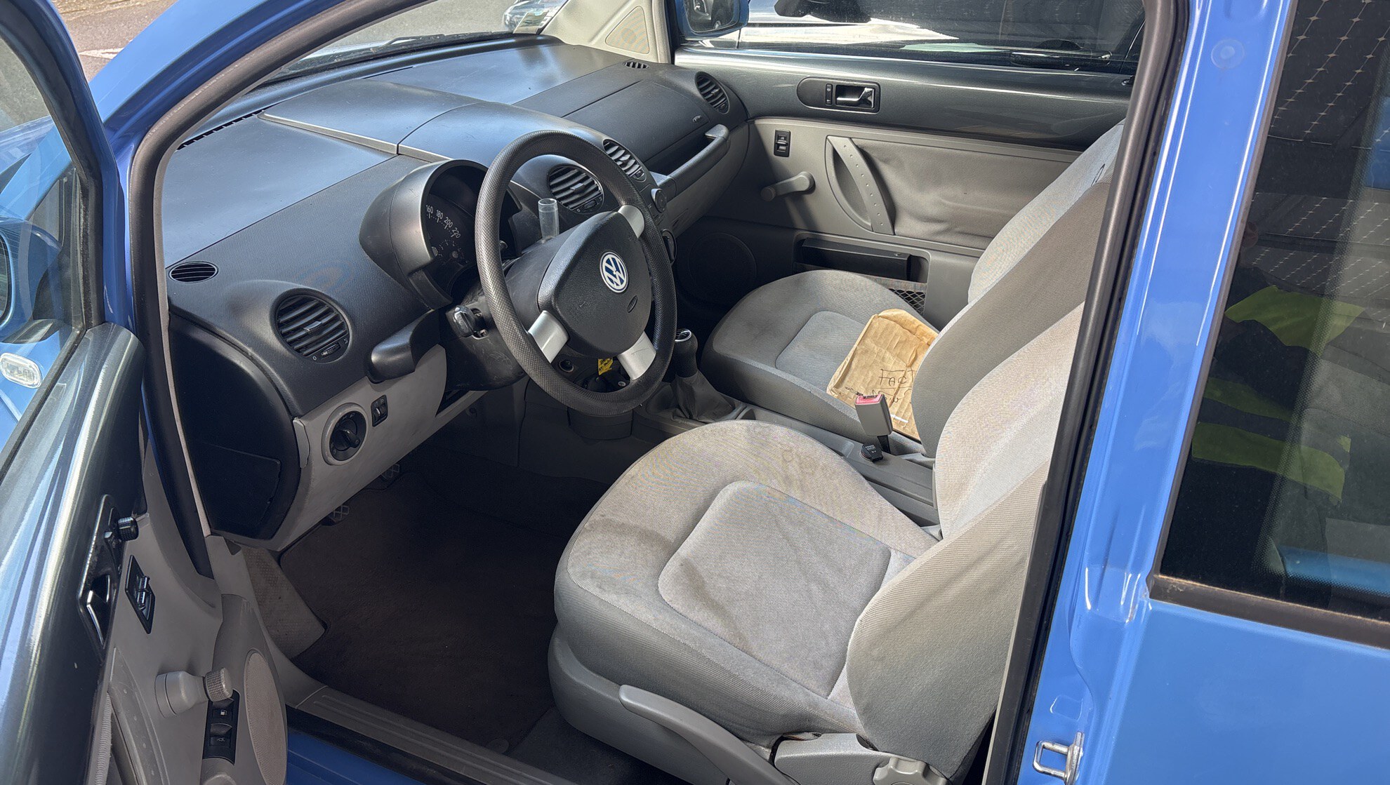 VOLKSWAGEN  2002