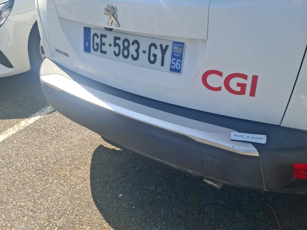PEUGEOT PEUGEOT 2008 BUSINESS BlueHDi 110 S&S BVM6 Allure 2022