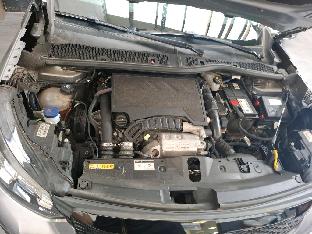 PEUGEOT PEUGEOT 2008 PureTech 130 S&S EAT8 Active Pack 2022