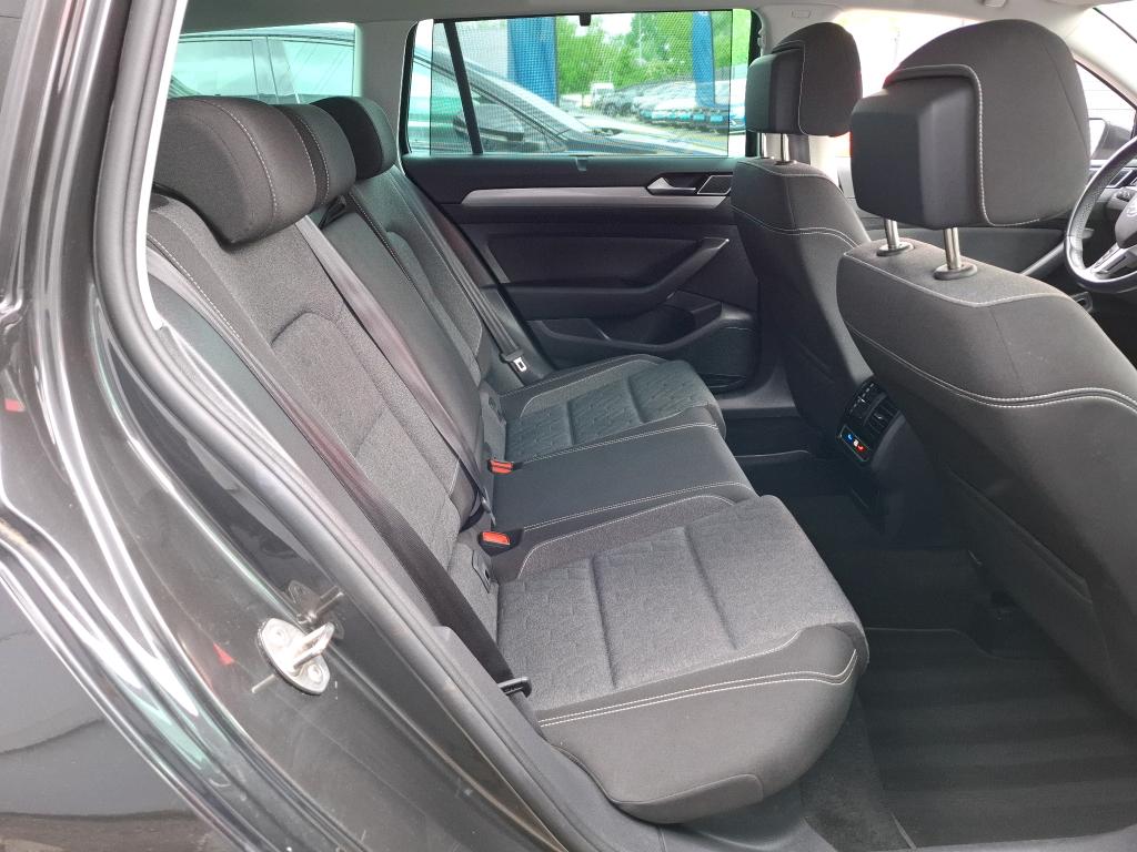 VOLKSWAGEN VOLKSWAGEN PASSAT SW 2.0 TDI EVO SCR 122 DSG7 Life Plus 2023