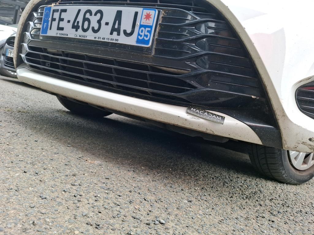 TOYOTA  2019