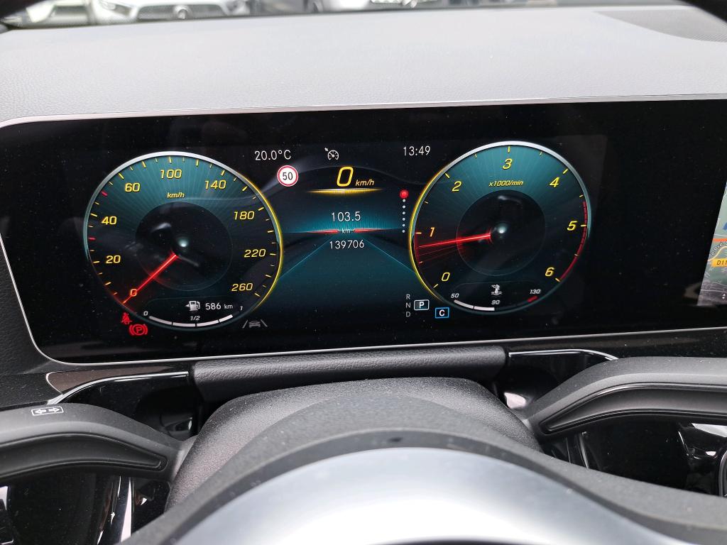 MERCEDES MERCEDES GLA II 200 d 8G-DCT AMG Line 2020